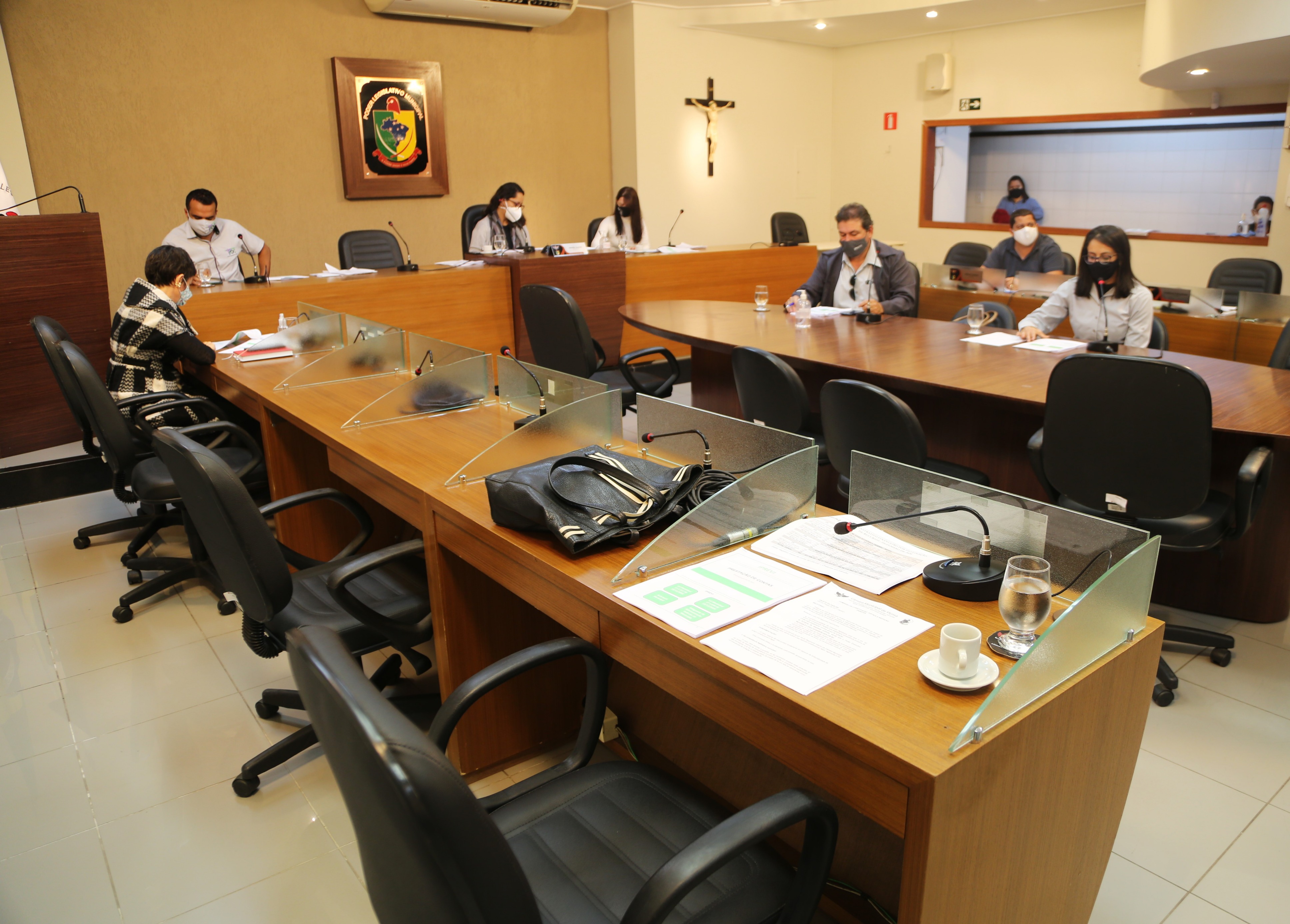 Prestação de contas do Instituto de Previdência dos Servidores Municipais (IPREVI) representado pelo Diretor Geral do Instituto, Edivaldo Araújo, e a Chefe da Contabilidade e Recurso Humanos, Lucimara Rodrigues..JPG.JPG