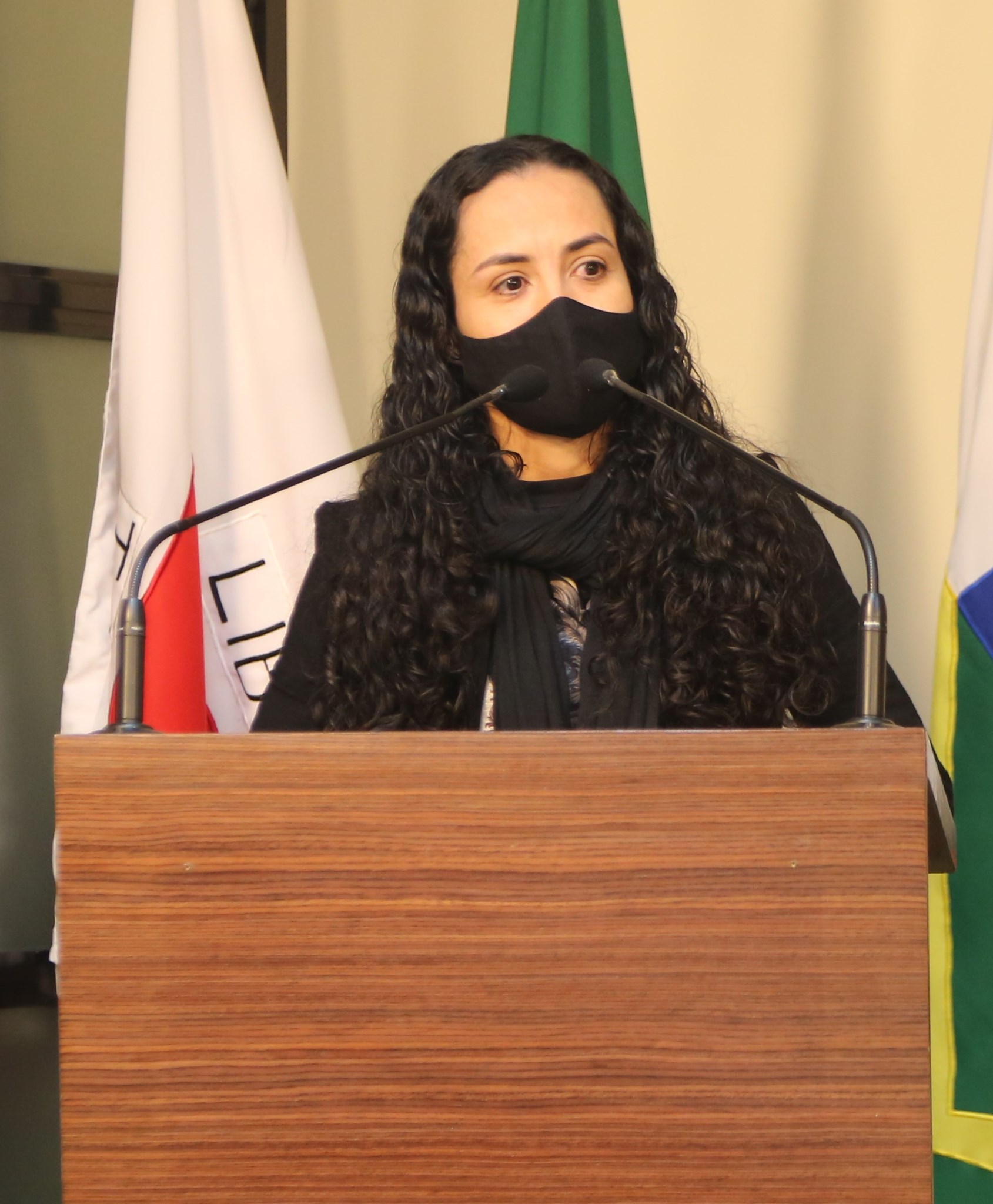 Vice-diretora da ESEDRAT, Lilian Martins Peres