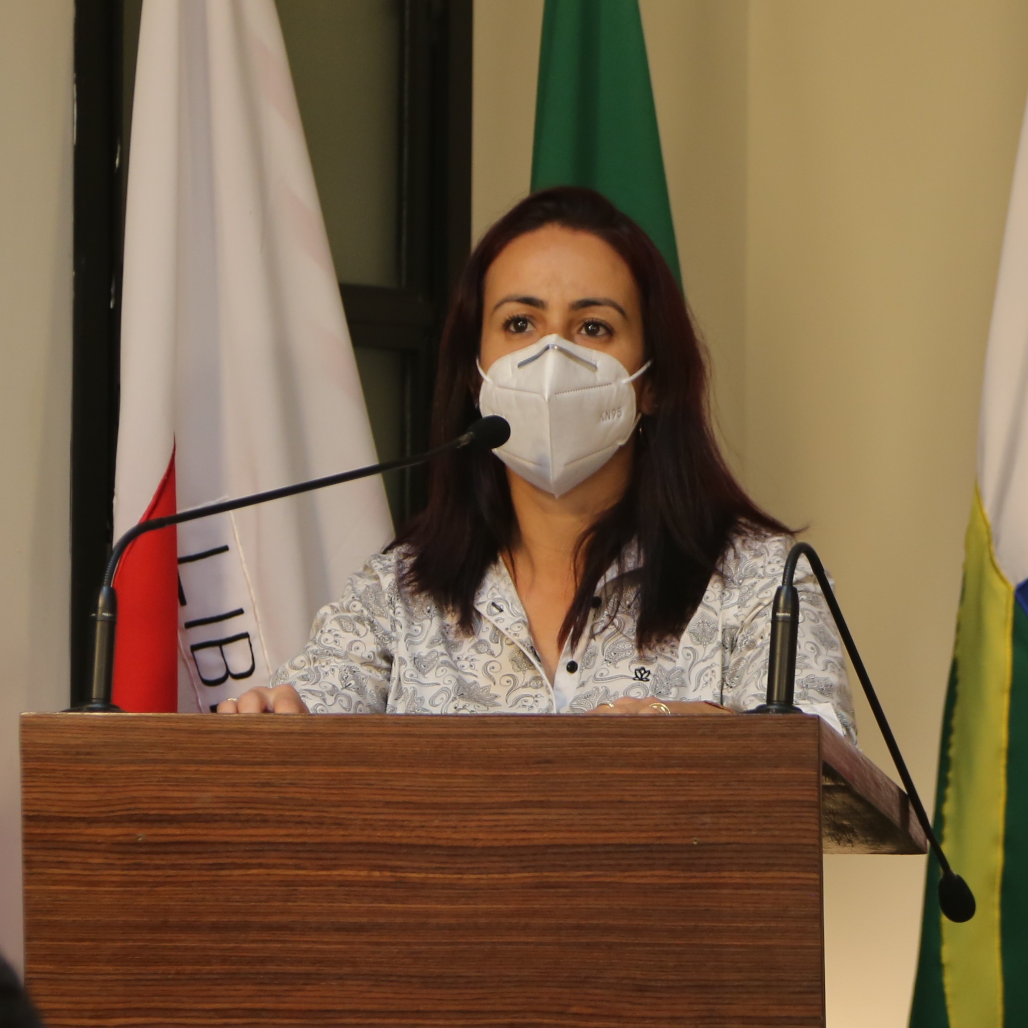 Tribuna Livre - Mariana Drummond