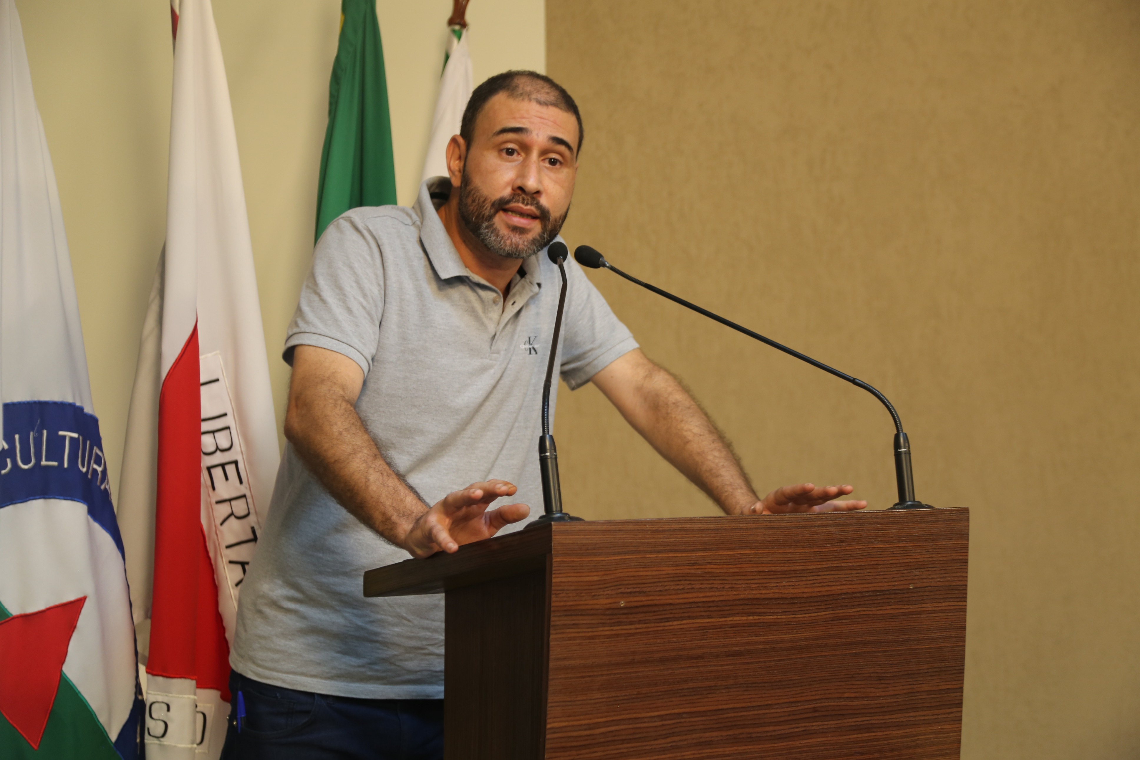 Tribuna Livre - Edmundo Neto