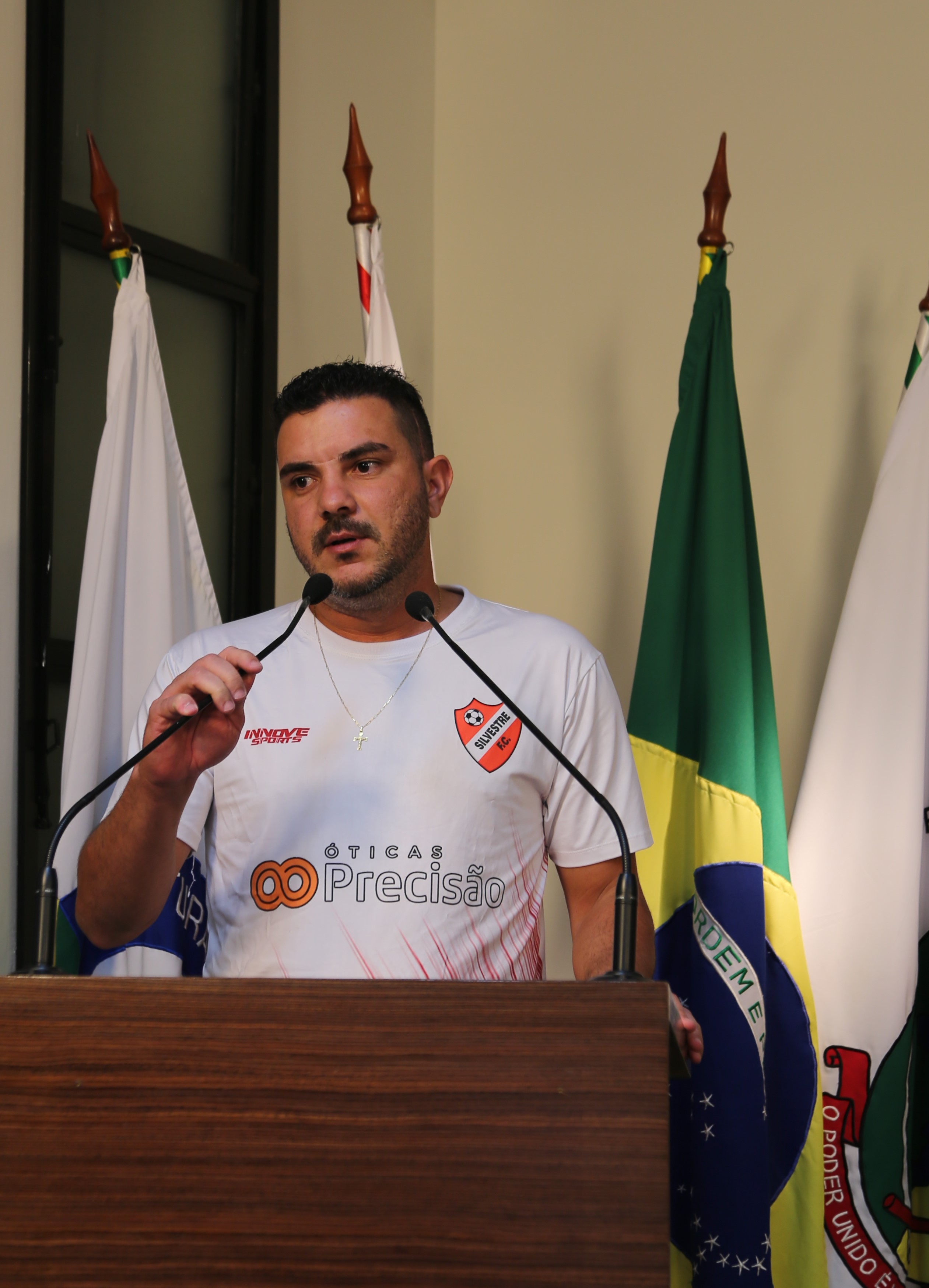 Agradecimento pela homenagem, Gustavo Moreira.