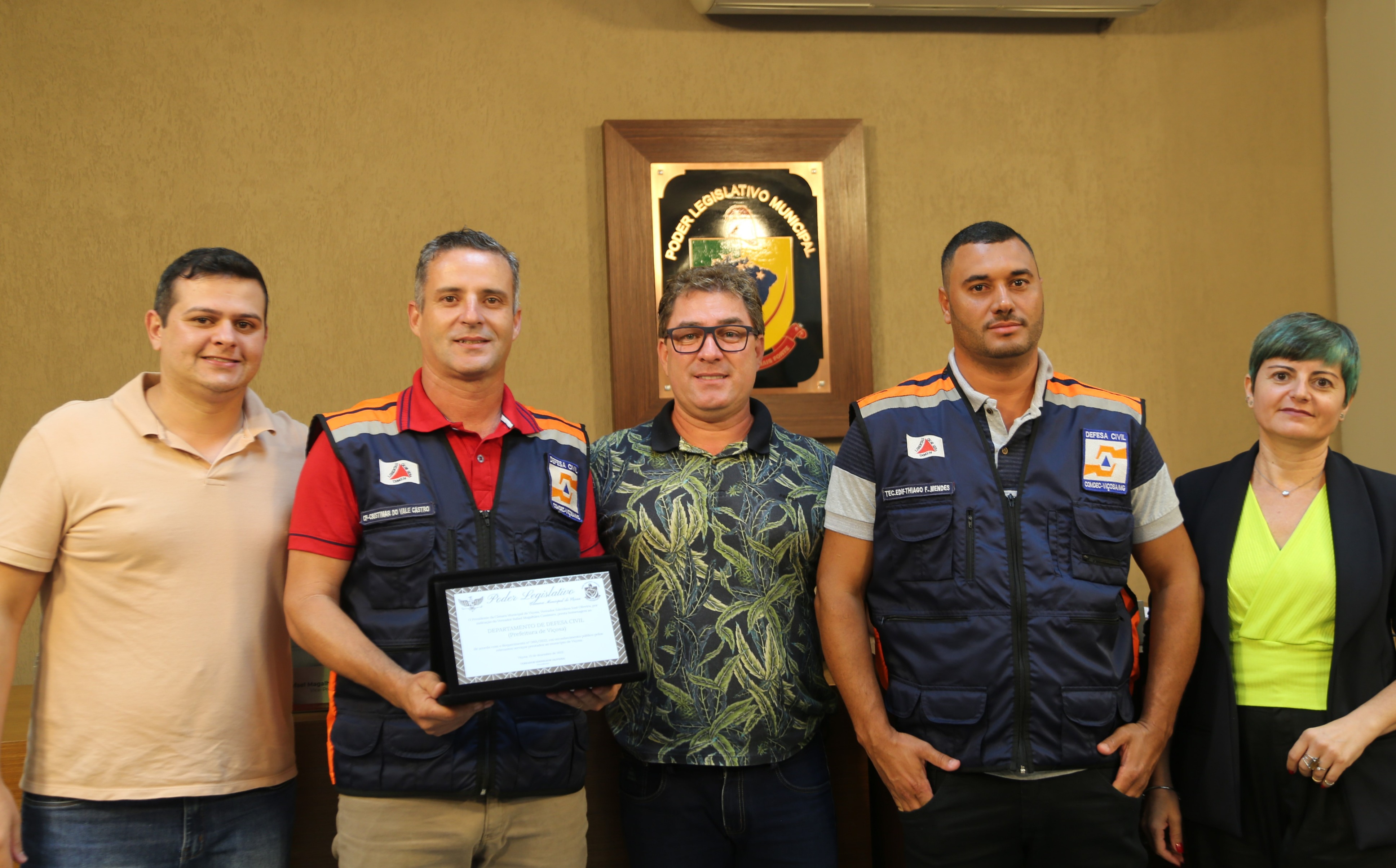 Homenagem ao Cristimar Castro (Defesa Civil), através do Requerimento nº060, por intermédio da Mesa Diretora.