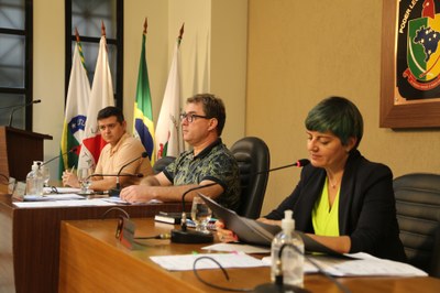 Mesa Diretora Presidente, Vereador Edenilson Oliveira (PSD), Vice-Presidente Rafael Cassimiro (Filho do Zeca do Bar) (PSDB), Secretária da Mesa, Vereadora Marly Coelho (PSC)