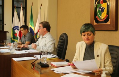 Mesa Diretora Presidente, Vereador Edenilson Oliveira (PSD), Vice-Presidente Rafael Cassimiro (Filho do Zeca do Bar) (PSDB), Secretária da Mesa, Vereadora Marly Coelho (PSC)