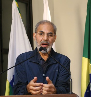 Professor Antônio Cléber Tibiriçá em sua explanação do Plano Diretor.