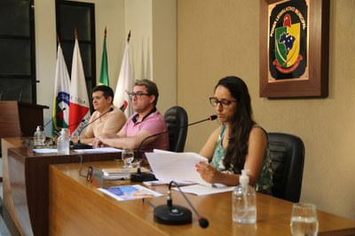 Mesa Diretora composta pelo Presidente, Vereador Edenilson Oliveira (PSD), Vice-Presidente Rafael Cassimiro (Filho do Zeca do Bar) (PSDB) e pela Vereadora Jamille Gomes (PT), 2ª Secretária da Mesa Diretora.
