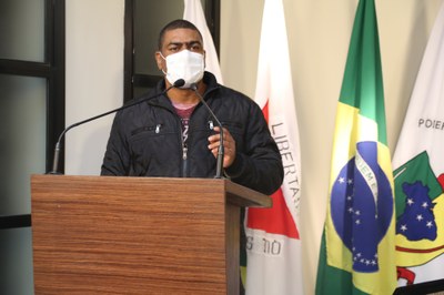 Tribuna - Adenilson Gregório