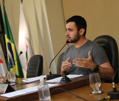 Vereador Daniel Cabral (PCdoB), vice-presidente da Casa e autor do Requerimento nº 038/2023, que solicitou a audiência