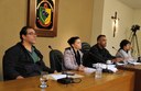 Representantes da Prefeitura Municipal de Viçosa, Poder Executivo, compondo a Mesa Diretora para prestação de contas.