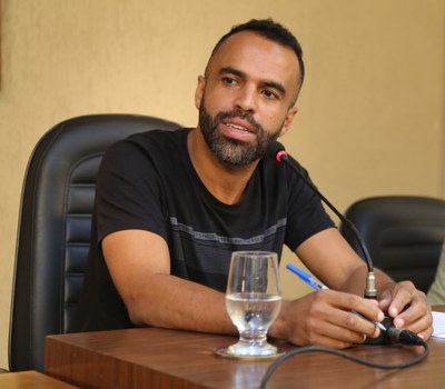 Vereador Rogério Fontes (Tistu) (sem partido), que solicitou a audiência