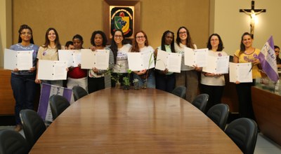 Entrega da Moção de Congratulações nº 021/2023, de autoria da Vereadora Jamille Gomes (PT), às mulheres da delegação de Viçosa e região que representaram os municípios na 7ª Marcha das Margaridas