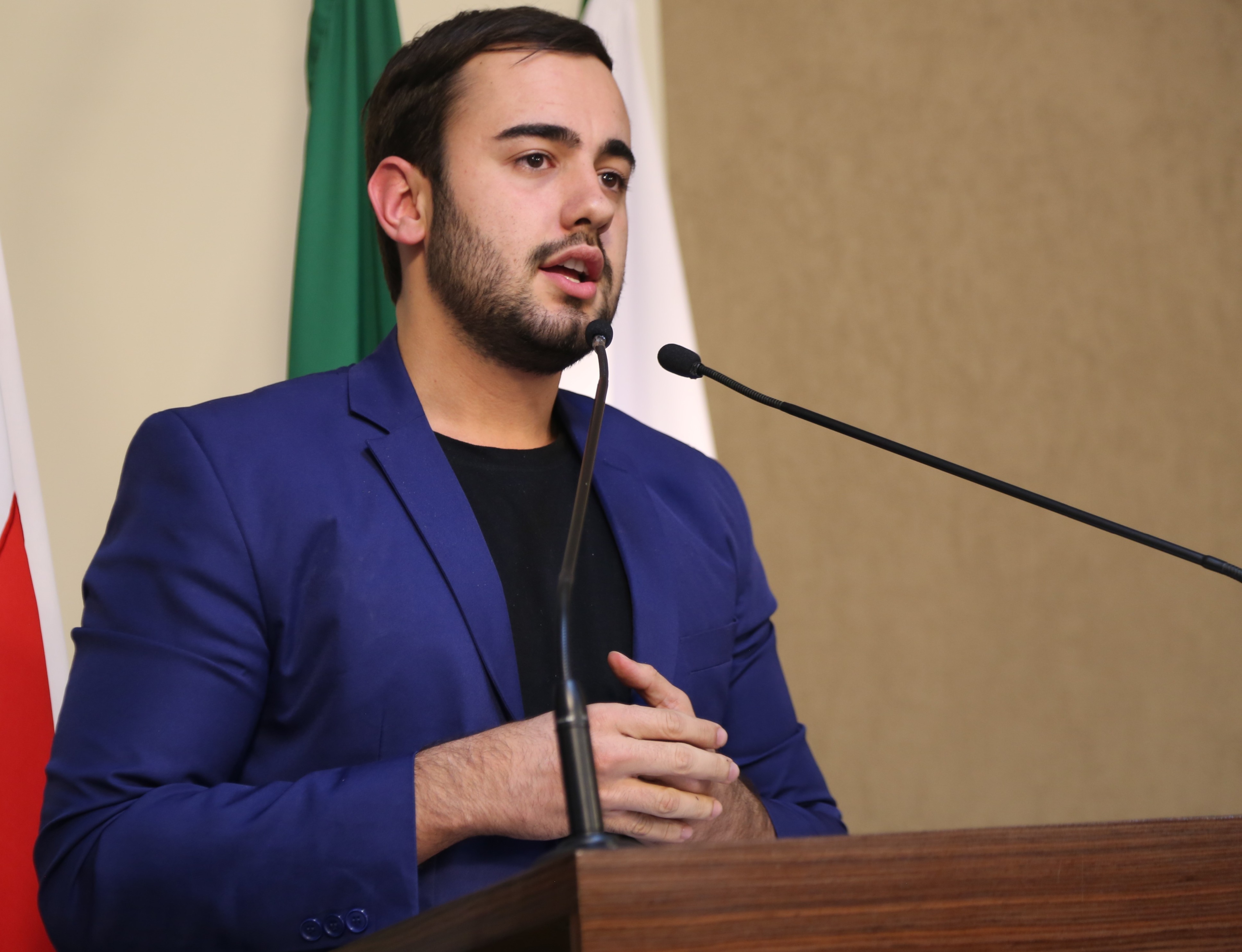 Vereador Daniel Cabral (PCdoB) Vice-Presidente da Câmara Municipal de Viçosa Presidente da Comissão de Constituição, Justiça e Redação (CCJ)