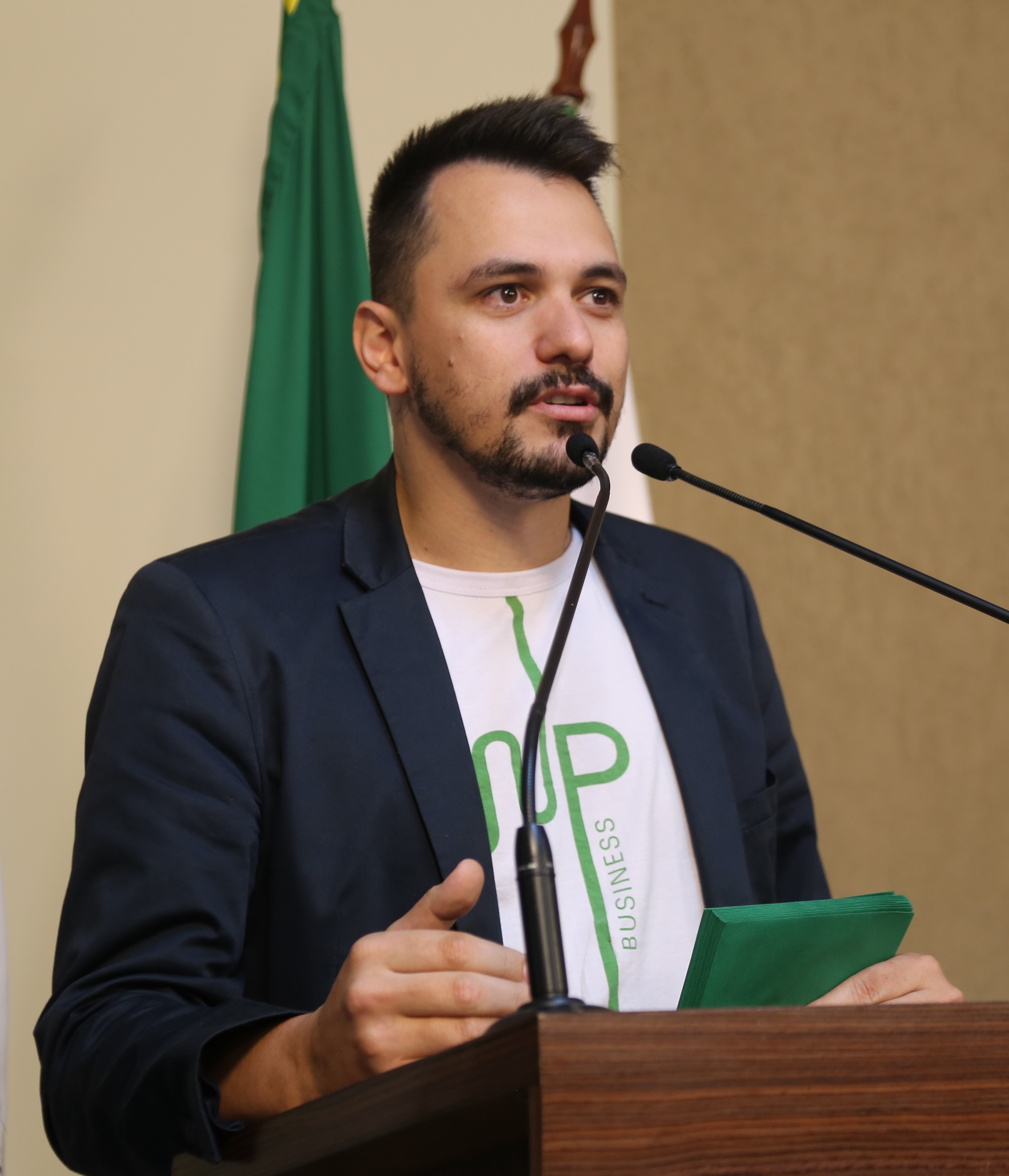 Tribuna Livre Rafael Machado