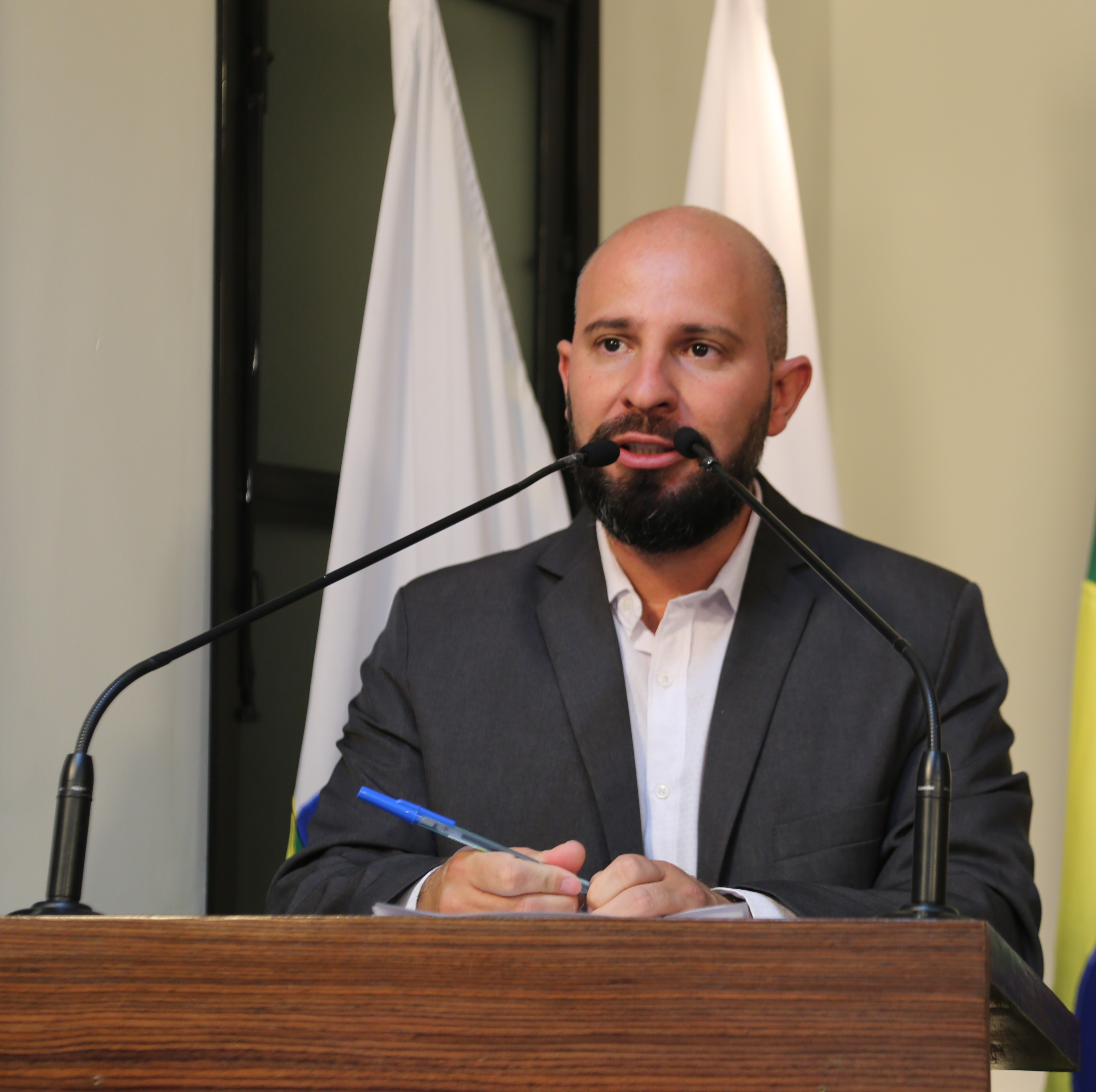 Vereador Cristiano Gonçalves (Moto Link) (SOLIDARIEDADE) Secretário da Mesa Diretora Presidente da Comissão de Trânsito e Mobilidade Urbana