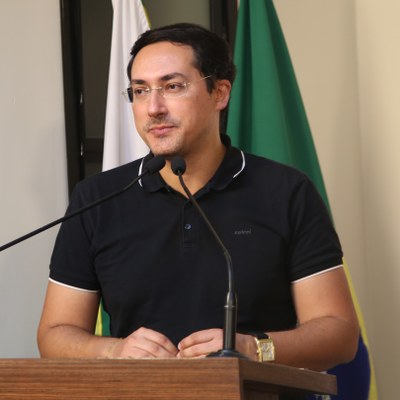 Agradecimento de Itair de Oliveira, representante do Cônego.