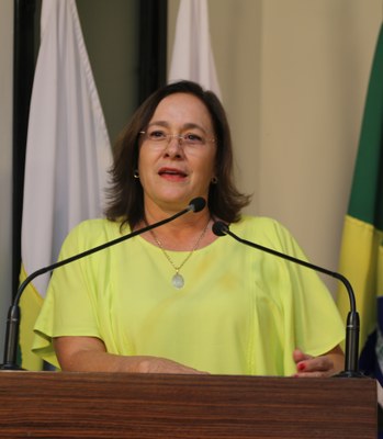 Vereadora Vanja Honorina (PSD) Presidente da Comissão de Abastecimento, Indústria, Comércio e Defesa do Consumidor
