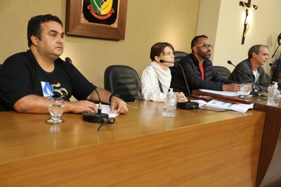 Representantes do Serviço Autônomo de Água e Esgoto (SAAE)