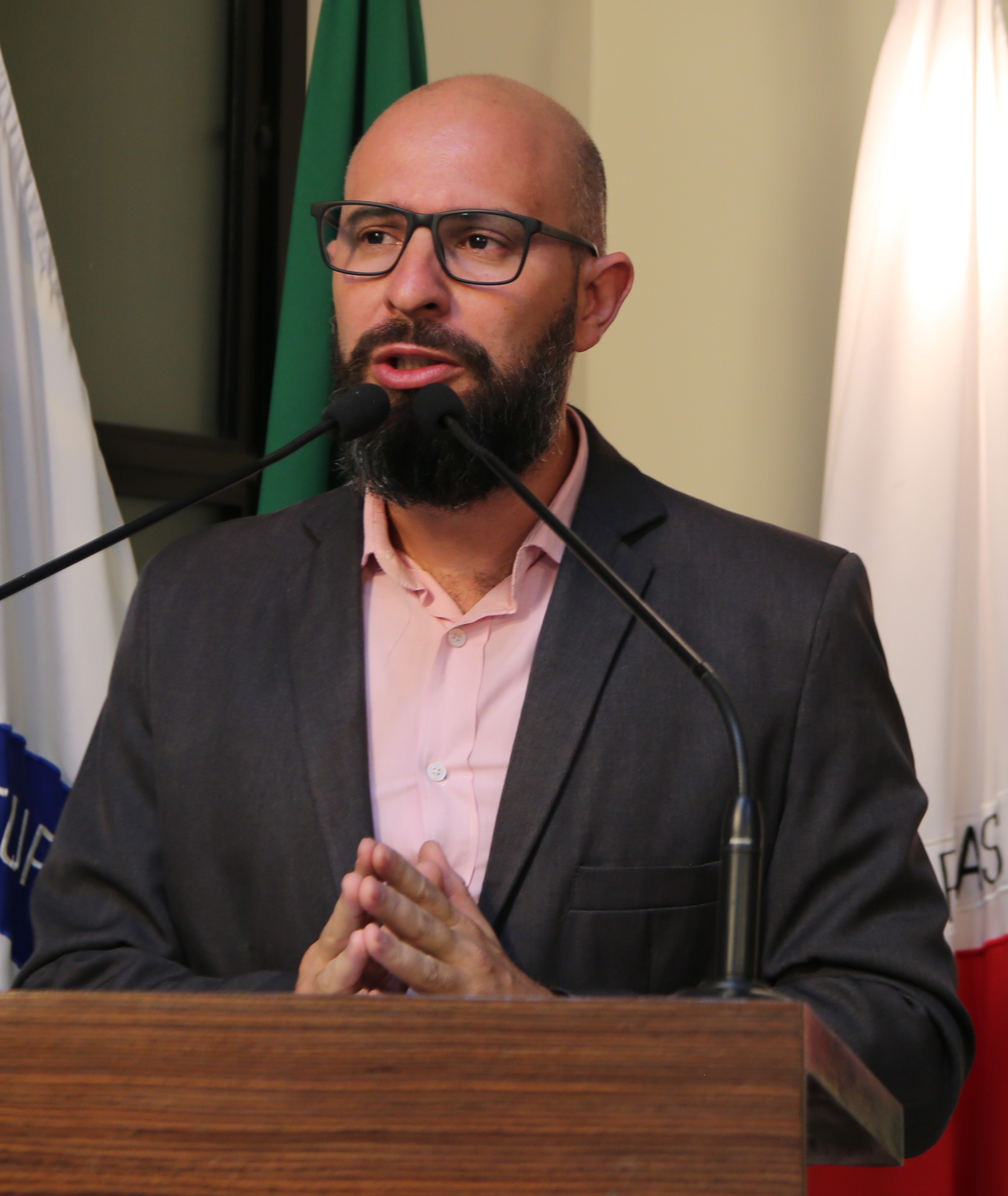 Vereador Cristiano Gonçalves (Moto Link) (Solidariedade) Secretário da Mesa Diretora Presidente da Comissão de Trânsito e Mobilidade Urbana