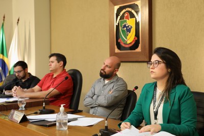 Mesa Diretora no momento da leitura do Relatório Final da CPI sobre "Vazamento de Dados"