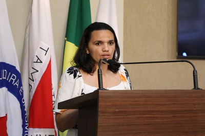 Tribuna livre - Dayanne Lima de Souza