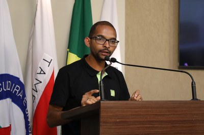 Tribuna livre - Fernando Teixeira Celso