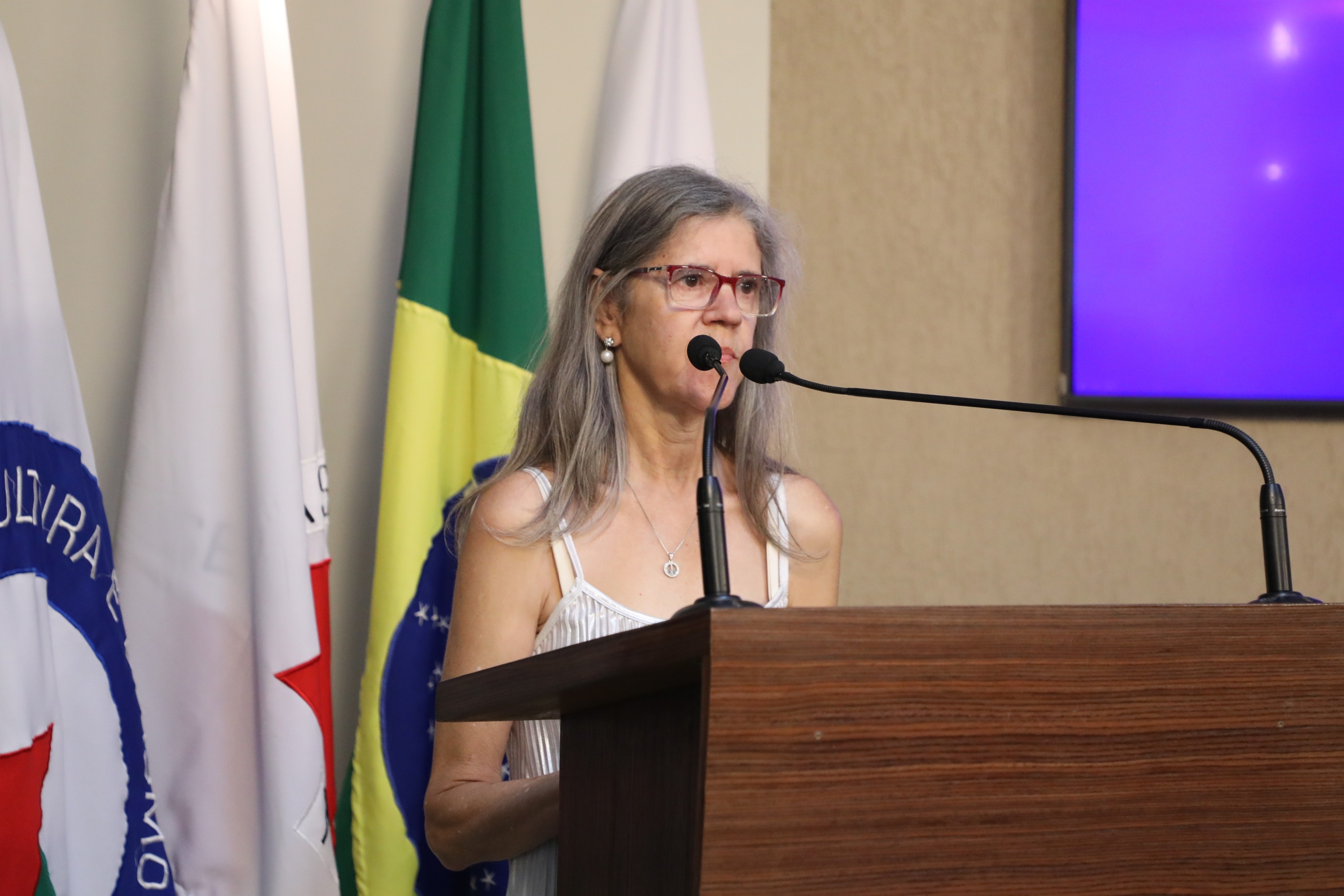 Tribuna livre - Ivanice Barbosa de Souza