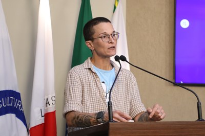 Tribuna livre - Carolina Lehner