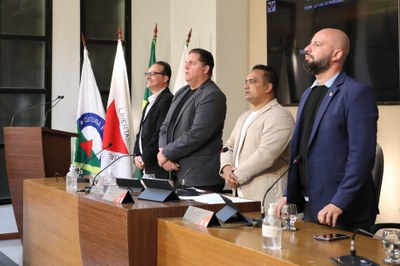 Mesa Diretora com a participação do vice-prefeito de Viçosa, Sérgio Lopes