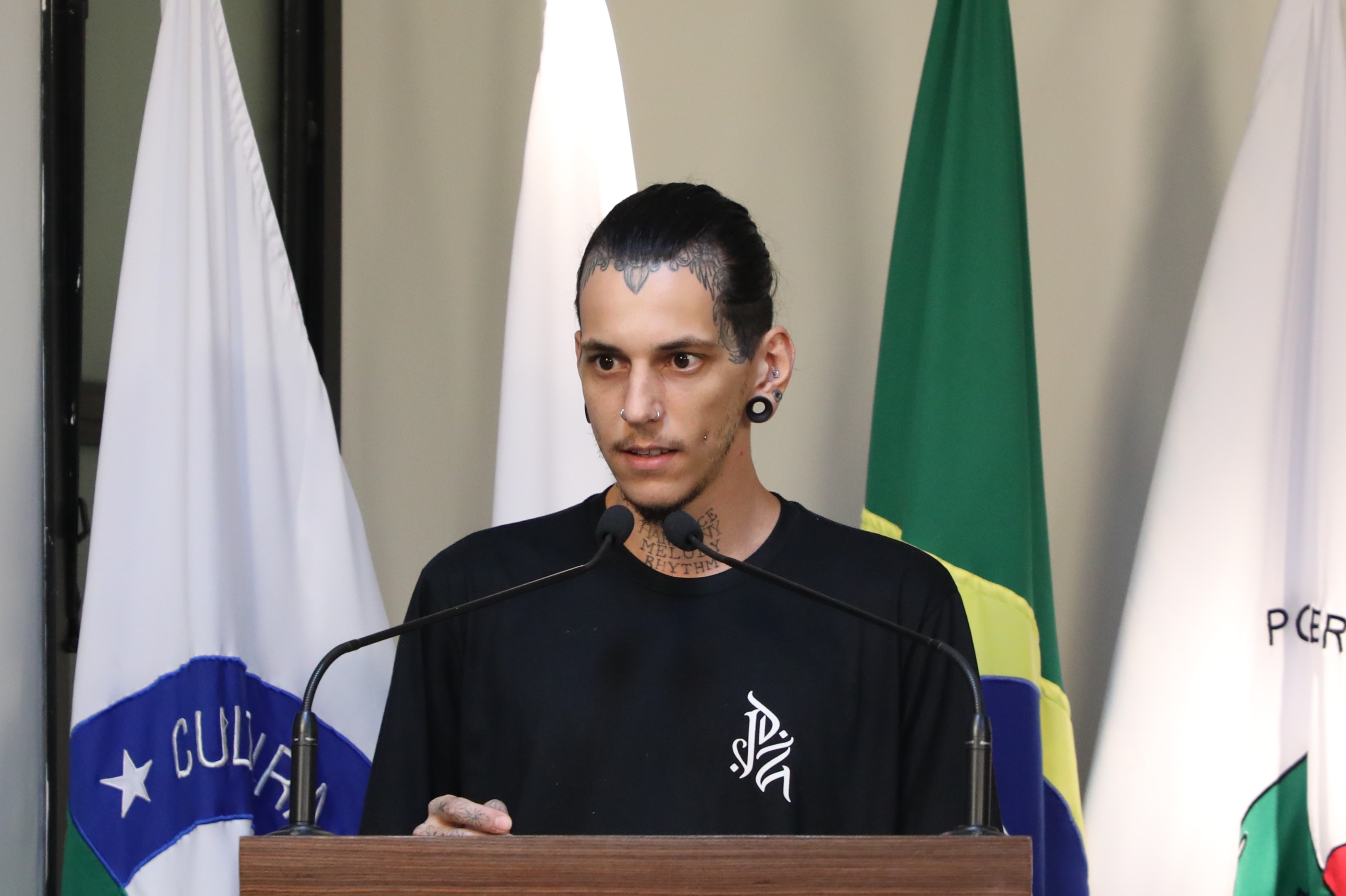 Tribuna livre - André Luiz de Oliveira Silva