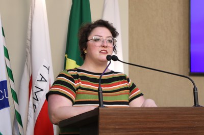 Tribuna livre - Isabella Nascimento