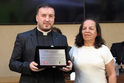 Entrega de Placa Alusiva à Paróquia Nossa Senhora do Rosário de Fátima pelos 50 anos de fundação, como reconhecimento à sua contribuição religiosa, social e comunitária para o município de Viçosa.
