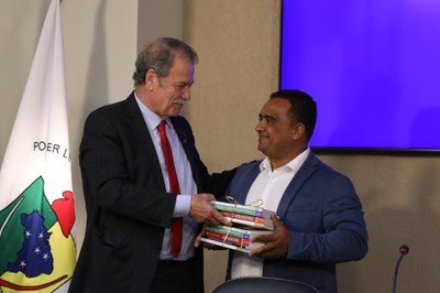 Presidente do TCE-MG, Durval Ângelo Andrade, e Presidente da Câmara de Viçosa, Robson Souza