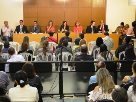 01/06/2012 Audiência Pública sobre o enfrentamento ao crack acontece na Câmara 