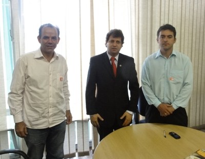 Vereadores participam de reuniãoo