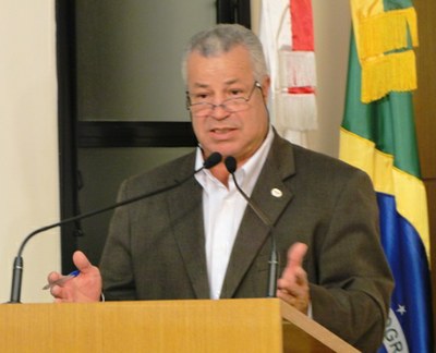 13/03/2012 Festas: Presidente propõe Audiência Pública para discussão de problemas