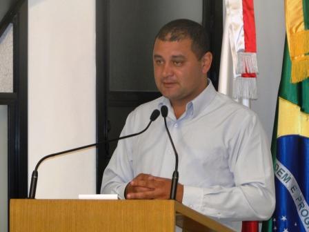 05/06/2012 Vereador fala sobre reformas em escola