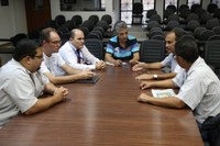 Reunião discute construção de novas casas populares