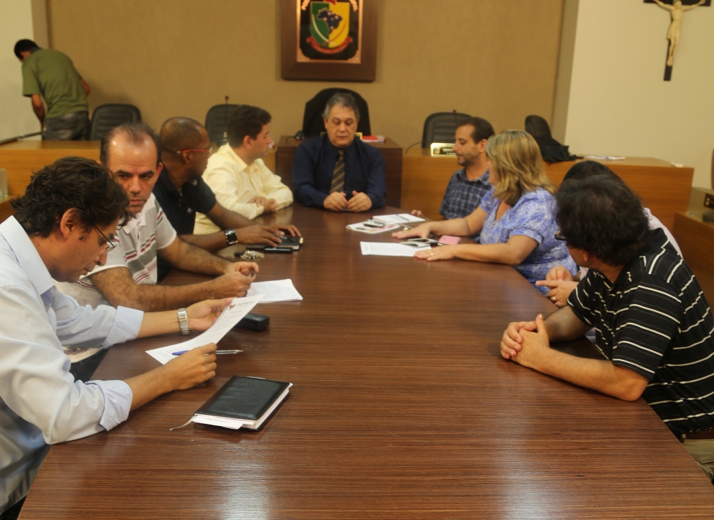 Vereadores discutem resgate das datas cívicas de Viçosa