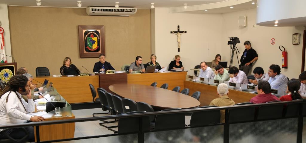 Mudanças no transporte escolar do município são discutidas na Câmara 