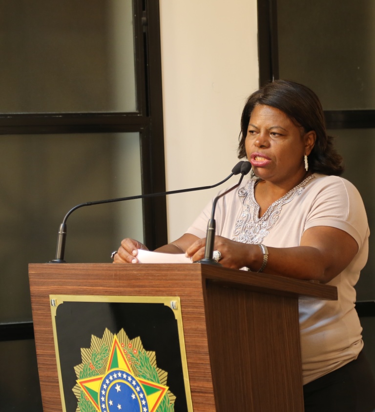 Vereadora requer placas de indicação nos acessos às comunidades rurais