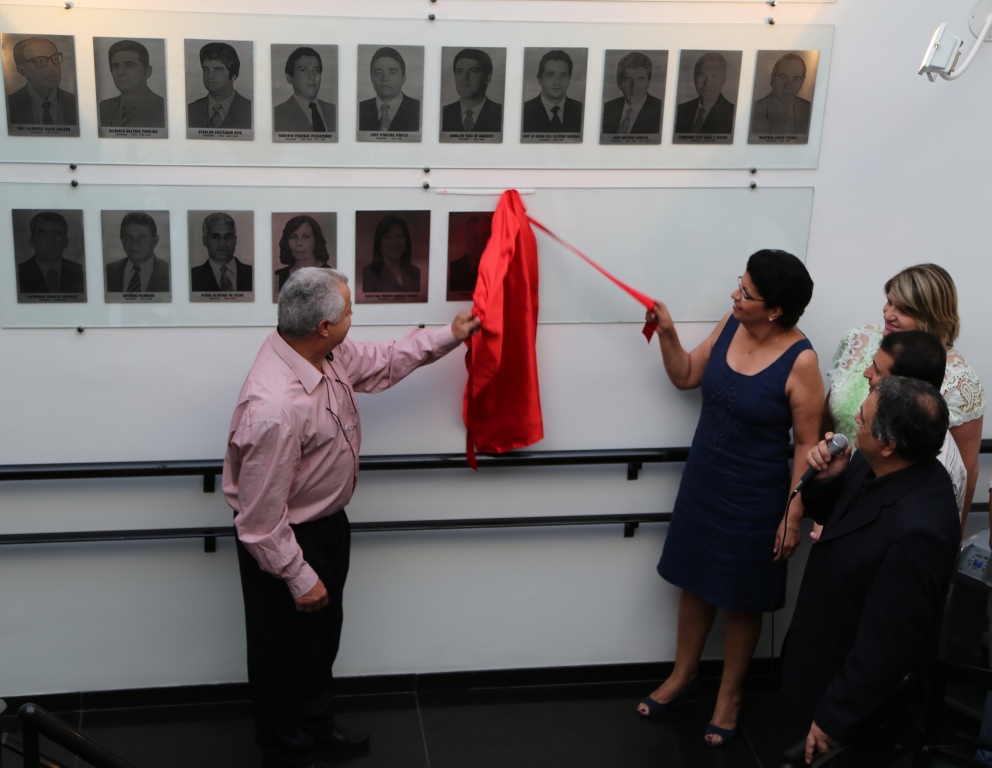 Descerramento de foto na Galeria dos Ex-Presidentes