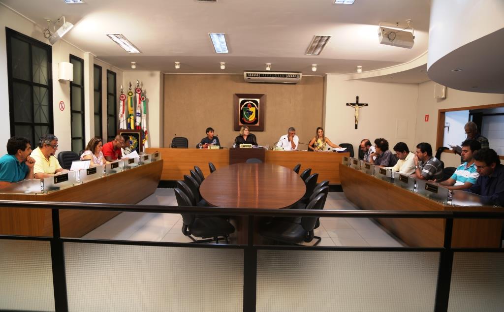 Vereadores votam projetos do Executivo em Extraordinária