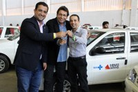 Vereador recebe oficialmente veículos destinados a Saúde