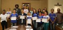 Estudantes do CASB recebem certificados na Câmara