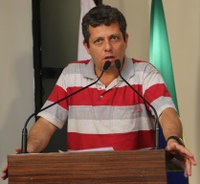 Vereador pede esclarecimentos sobre cancelamento da abertura do JEV’s