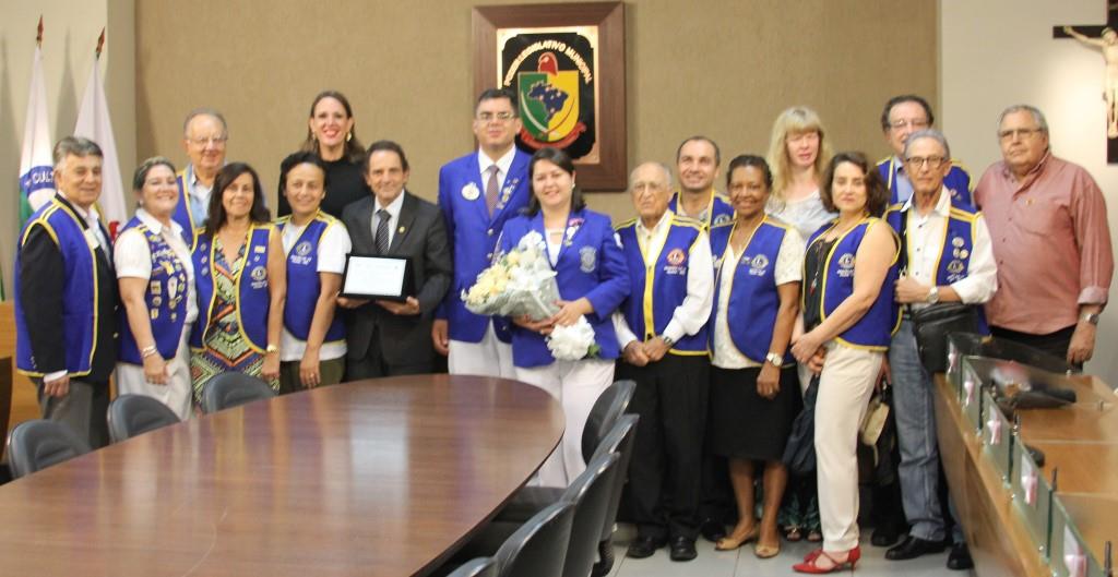Lions Clube é homenageado na Câmara