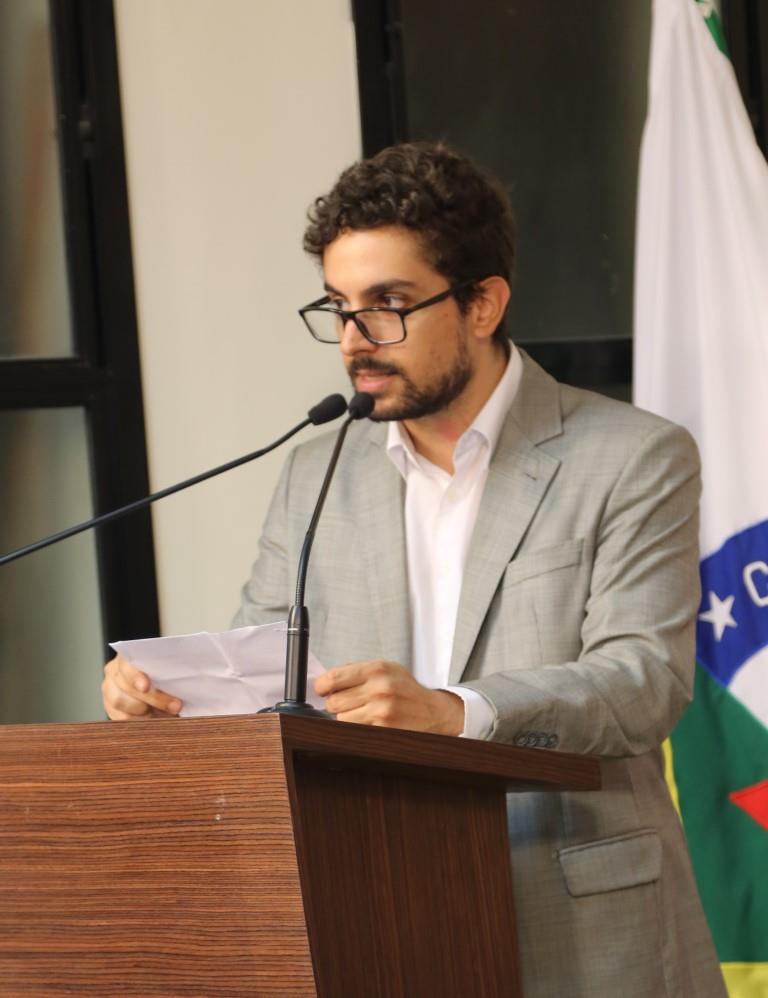 Servidores municipais representados na Câmara