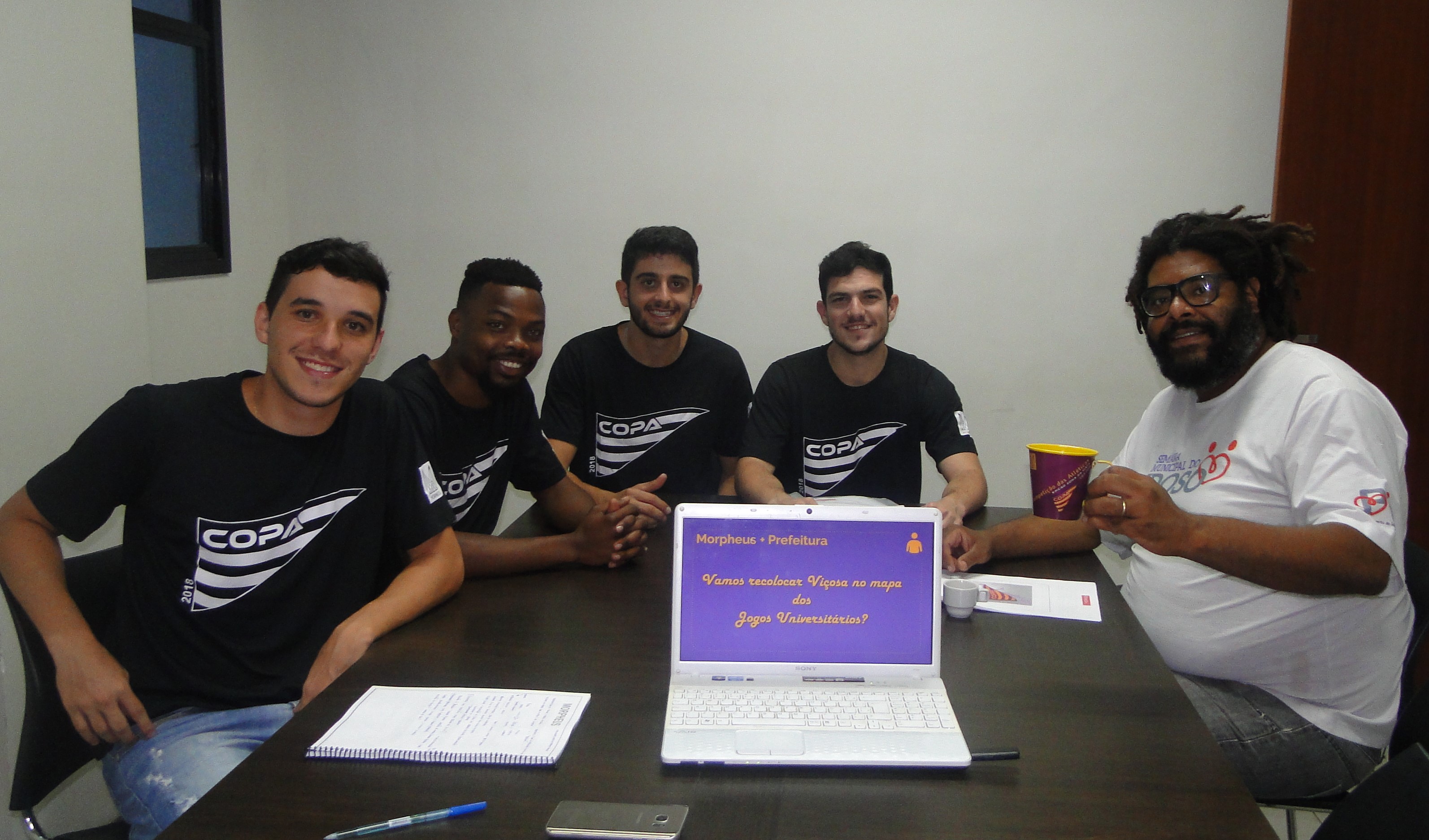 Vereador se reúne com representantes das Atléticas