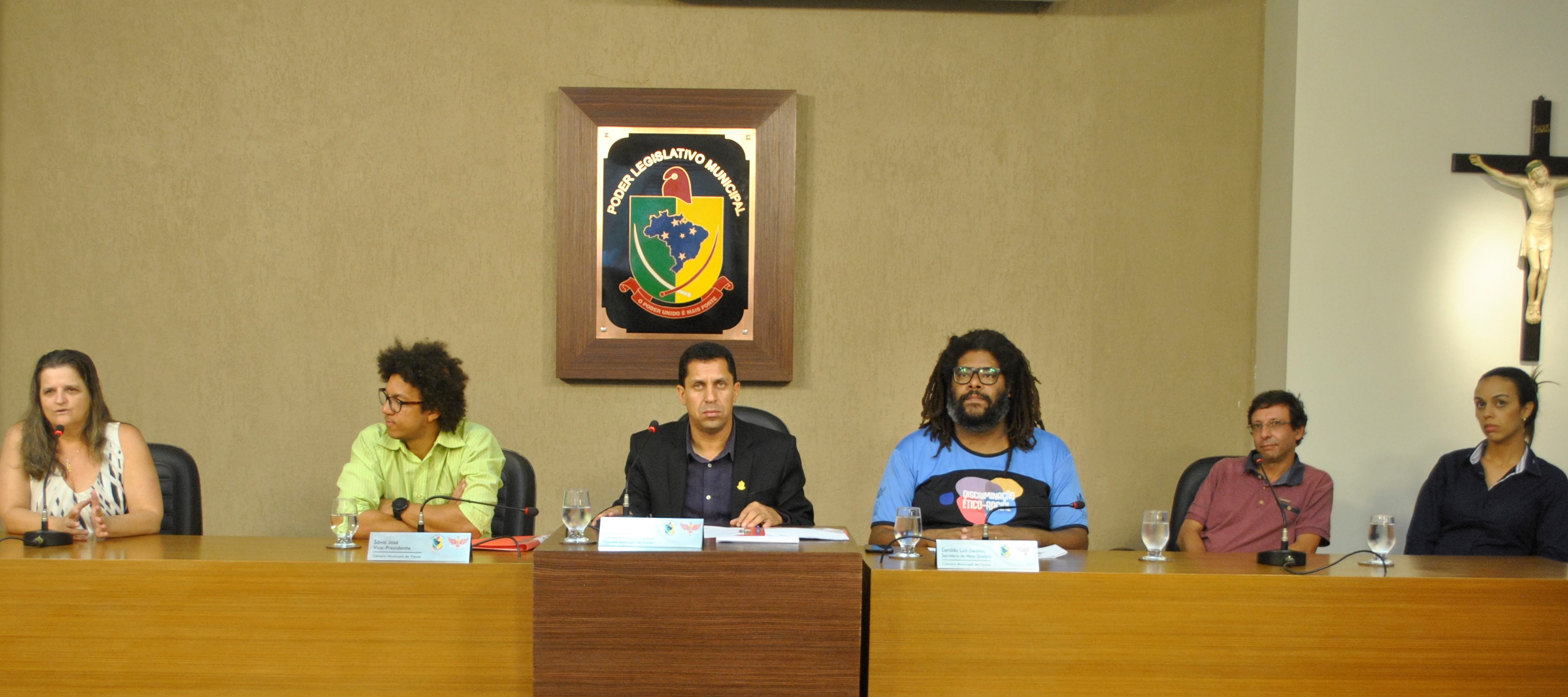 Funcionários do HSS esclarecem sobre atendimento a idosa 