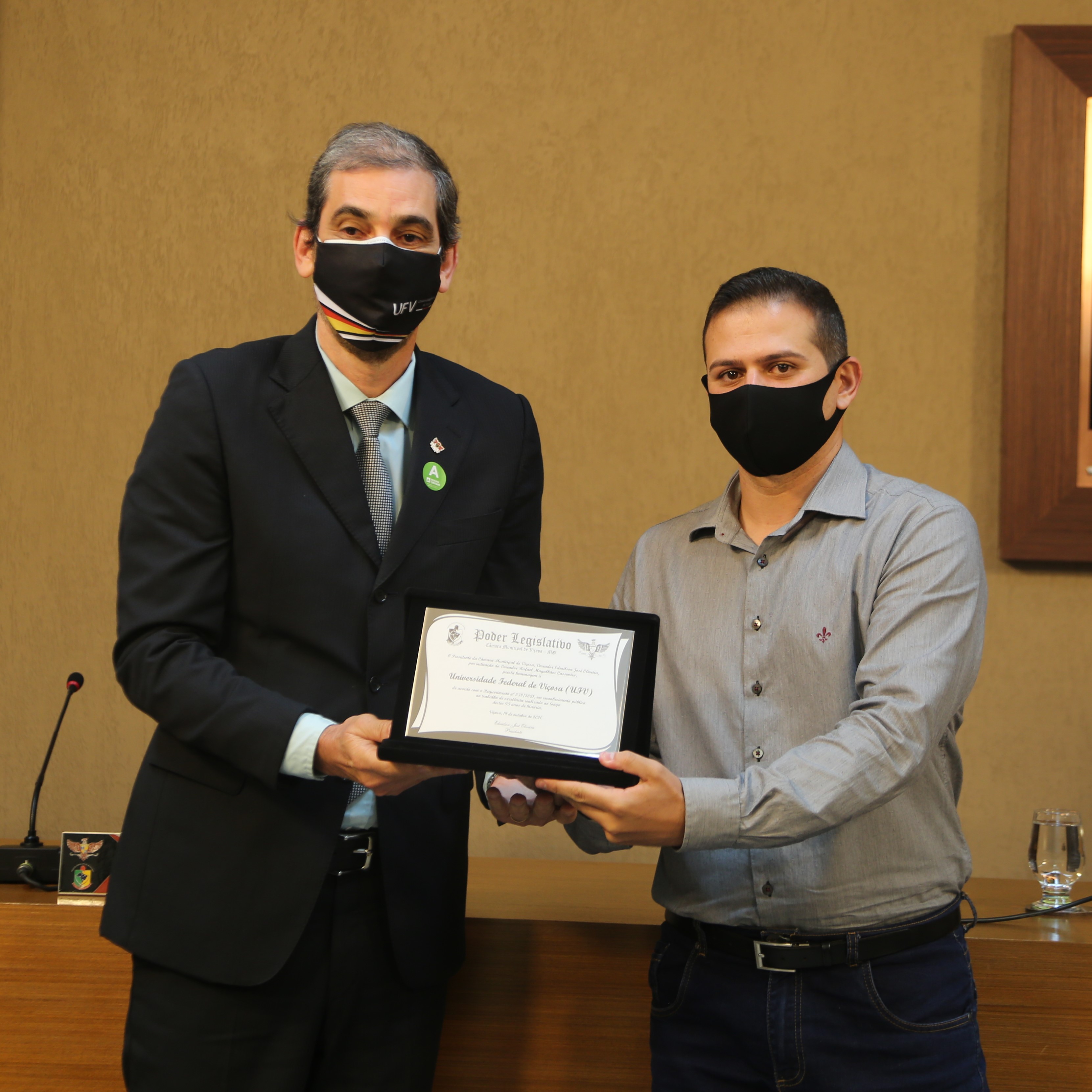 Vereador presta homenagem à UFV pelos 95 anos